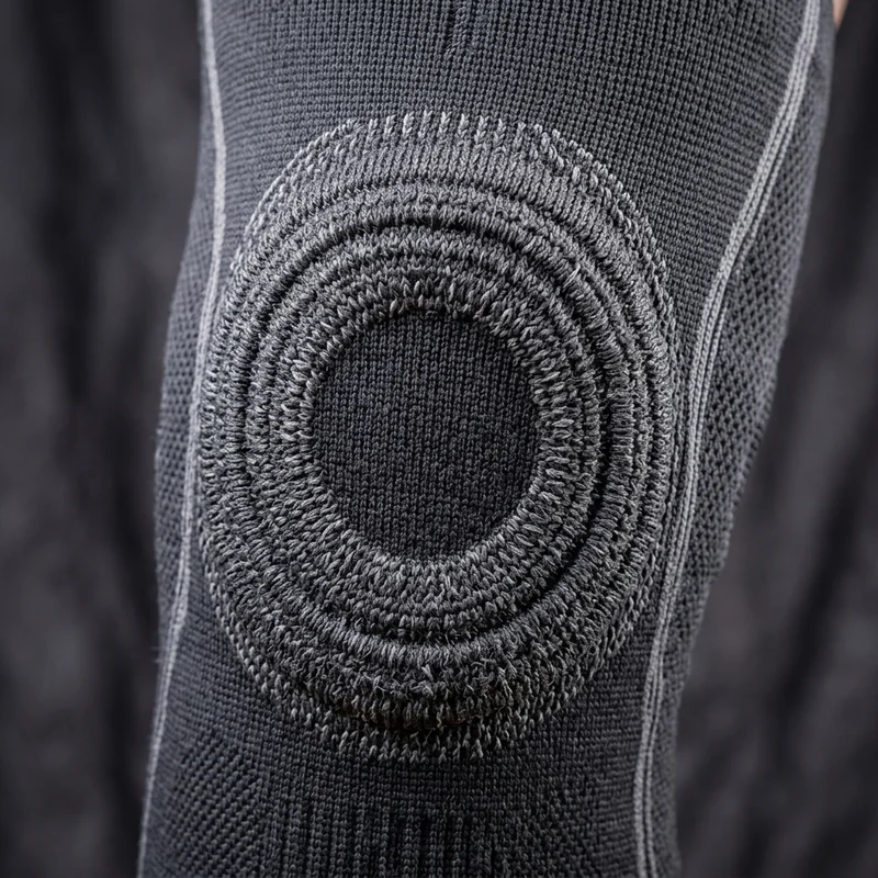 Dual-Grip Non-Slip Architecture & Targeted Patellar Ease